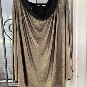 Time and Tru Gold and Black Skirt